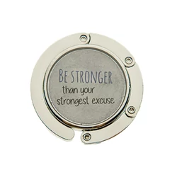 &quot;BE STRONGER THAN YOUR STRONGEST EXCUSE&quot; táskatartó ékszer
